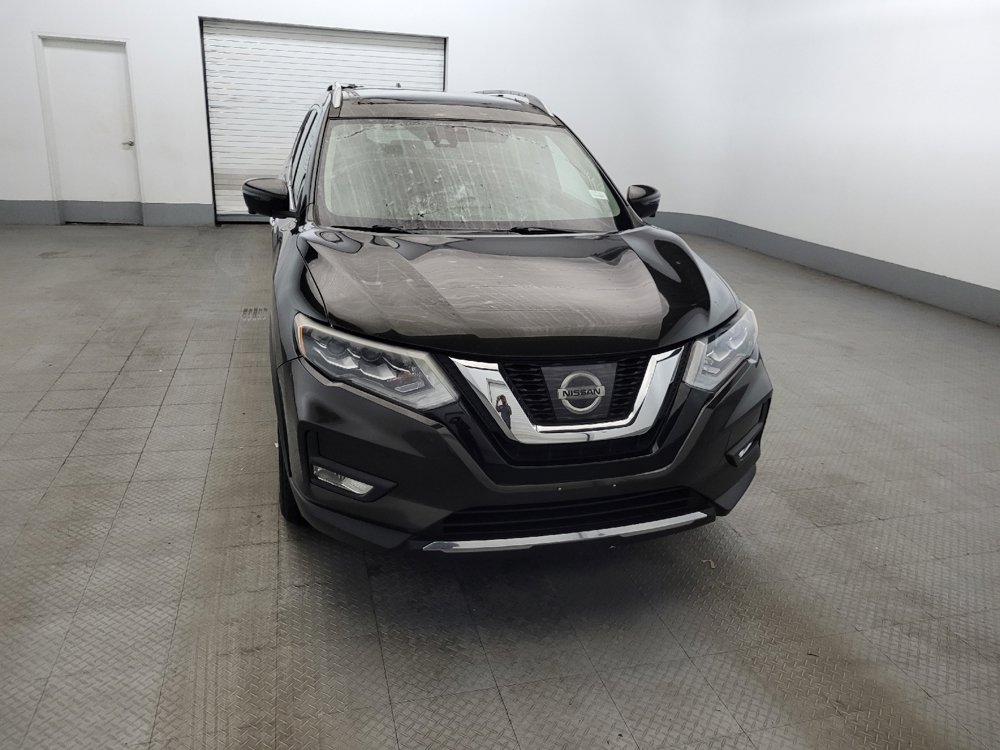 Used 2017 Nissan Rogue SL w/ SL Premium Package FWD image 14