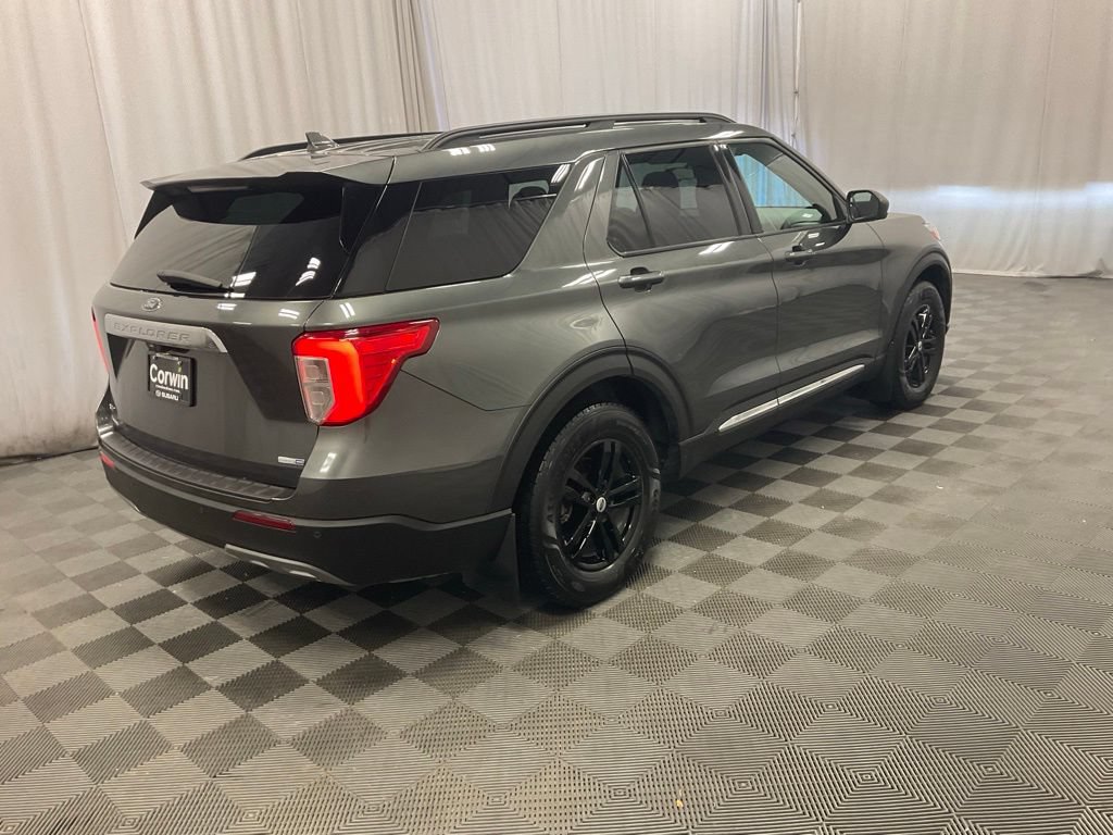Used 2020 Ford Explorer XLT w/ Equipment Group 202A AWD/4WD image 2