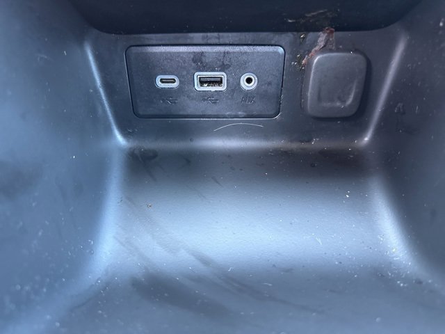 Used 2023 GMC Terrain SLE w/ Driver Convenience Package image 26