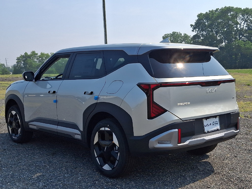 New 2027 Kia Seltos S AWD/4WD image 3