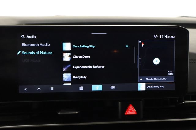 Certified 2025 Kia Carnival FWD image 32