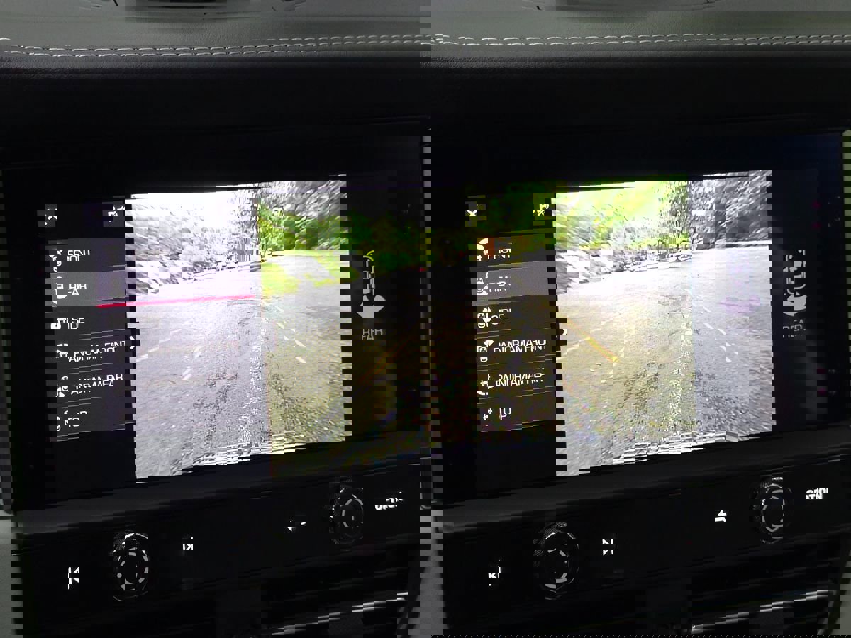 Used 2023 Porsche Macan image 37