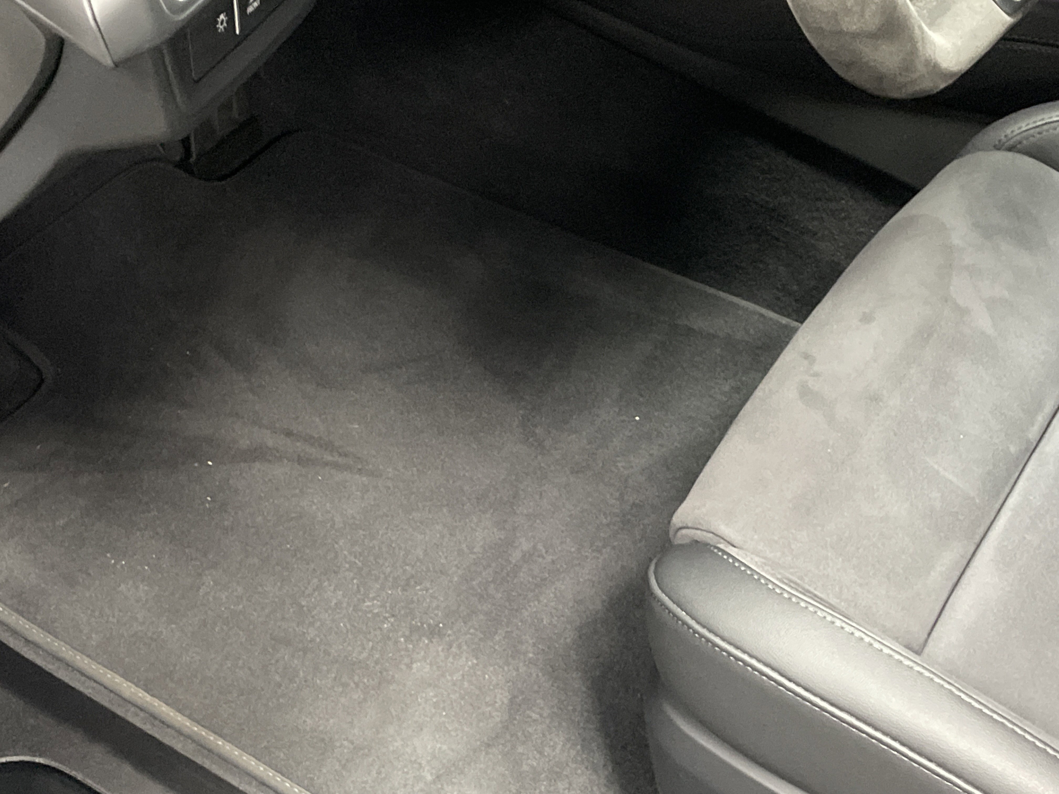 Used 2023 Audi e-tron GT Premium Plus image 19