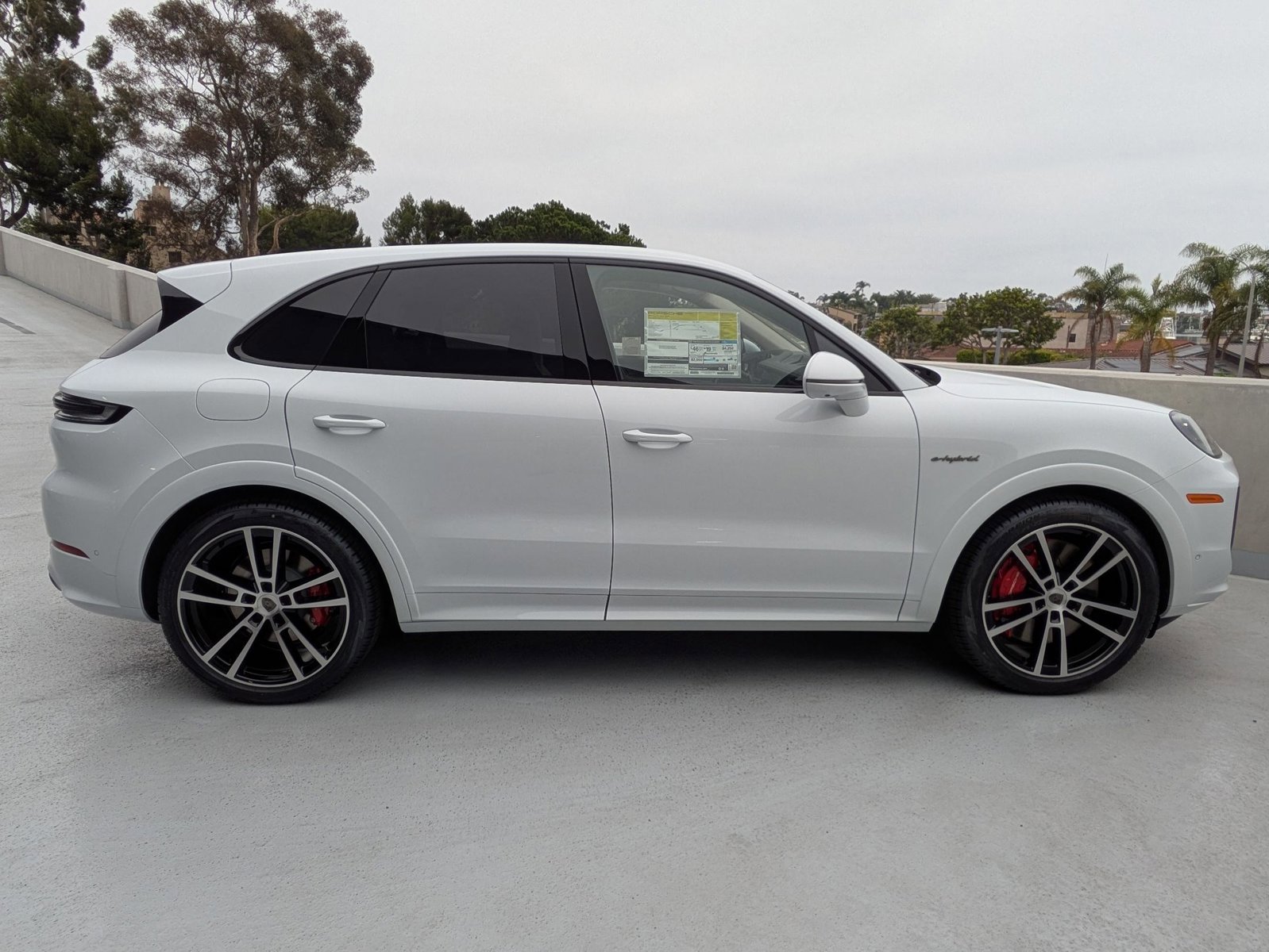 New 2026 Porsche Cayenne Turbo image 8