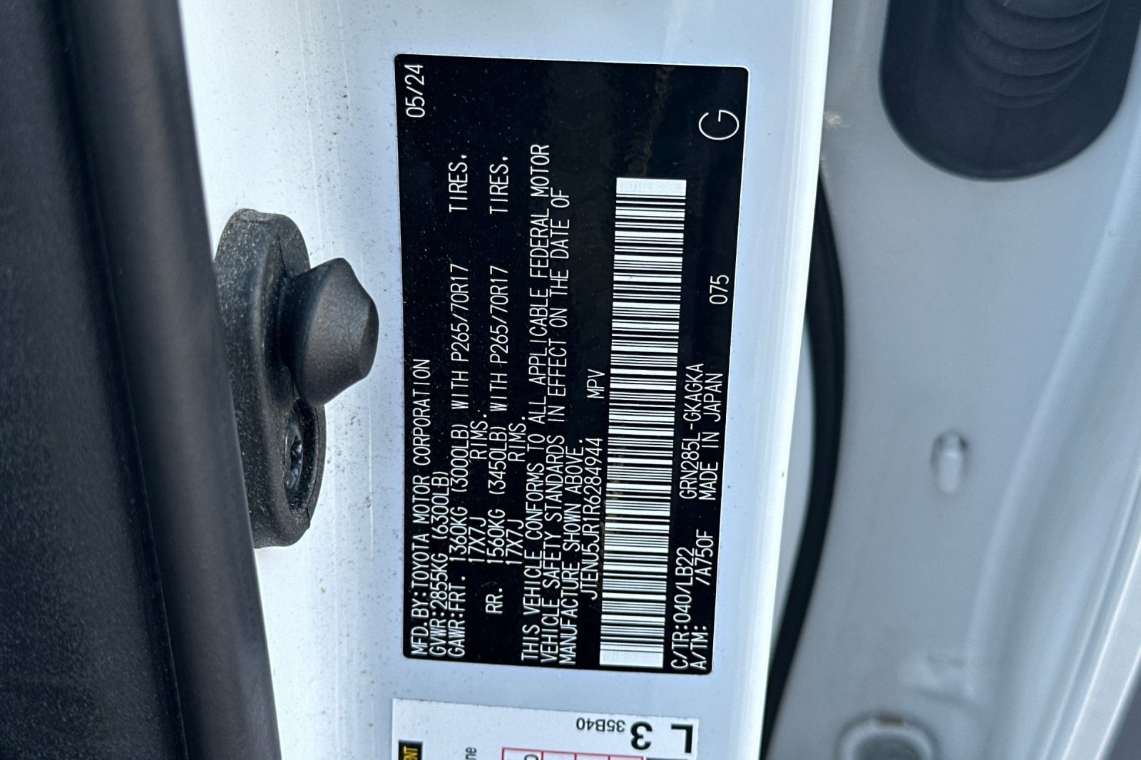 Used 2024 Toyota 4Runner SR5 Premium AWD/4WD image 30