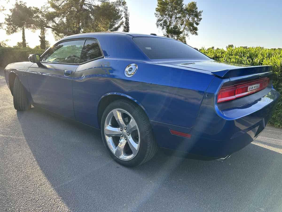 Used 2012 Dodge Challenger R/T Plus RWD image 2