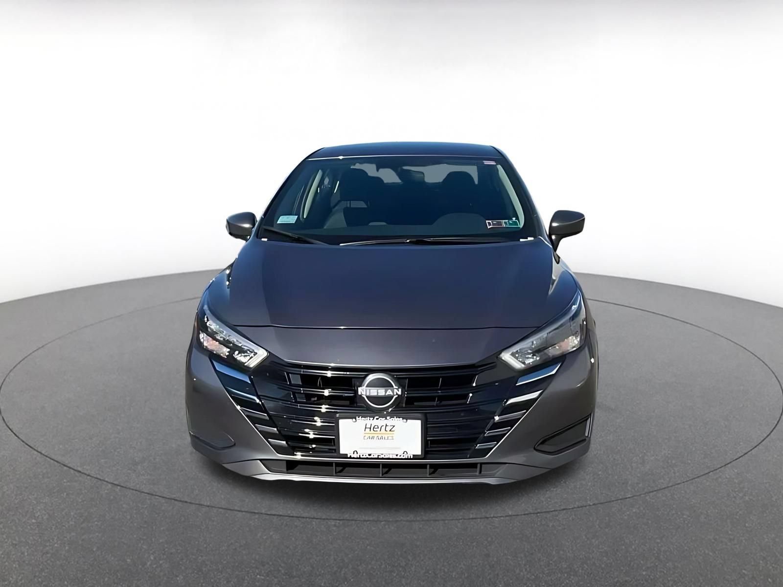 Used 2025 Nissan Versa SV FWD image 4