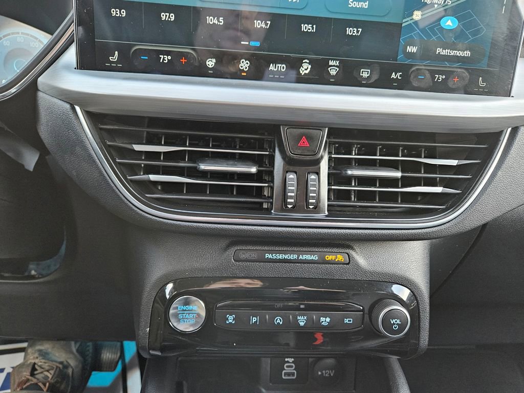 Used 2024 Ford Escape Platinum image 15