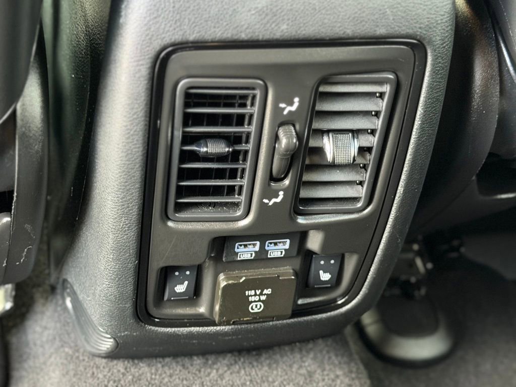 Used 2023 Dodge Durango R/T AWD/4WD image 10