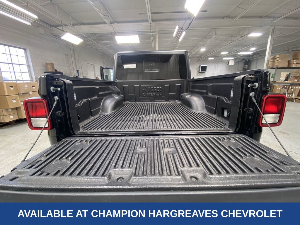 Used 2023 Jeep Gladiator Overland image 34