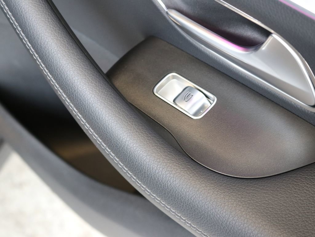 Used 2025 Mercedes-Benz GLS 450 4MATIC image 38