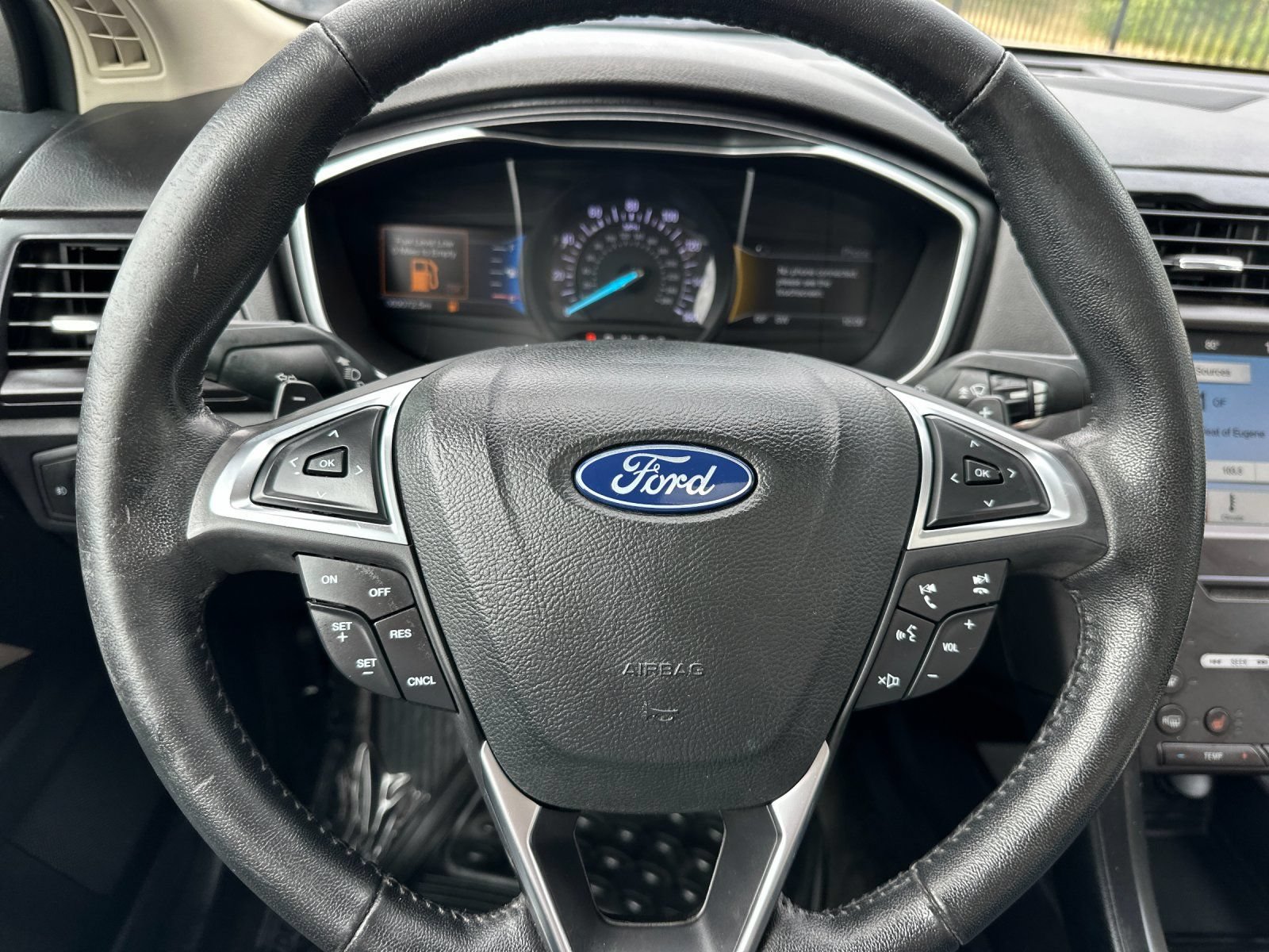 Used 2018 Ford Fusion Titanium AWD/4WD image 21