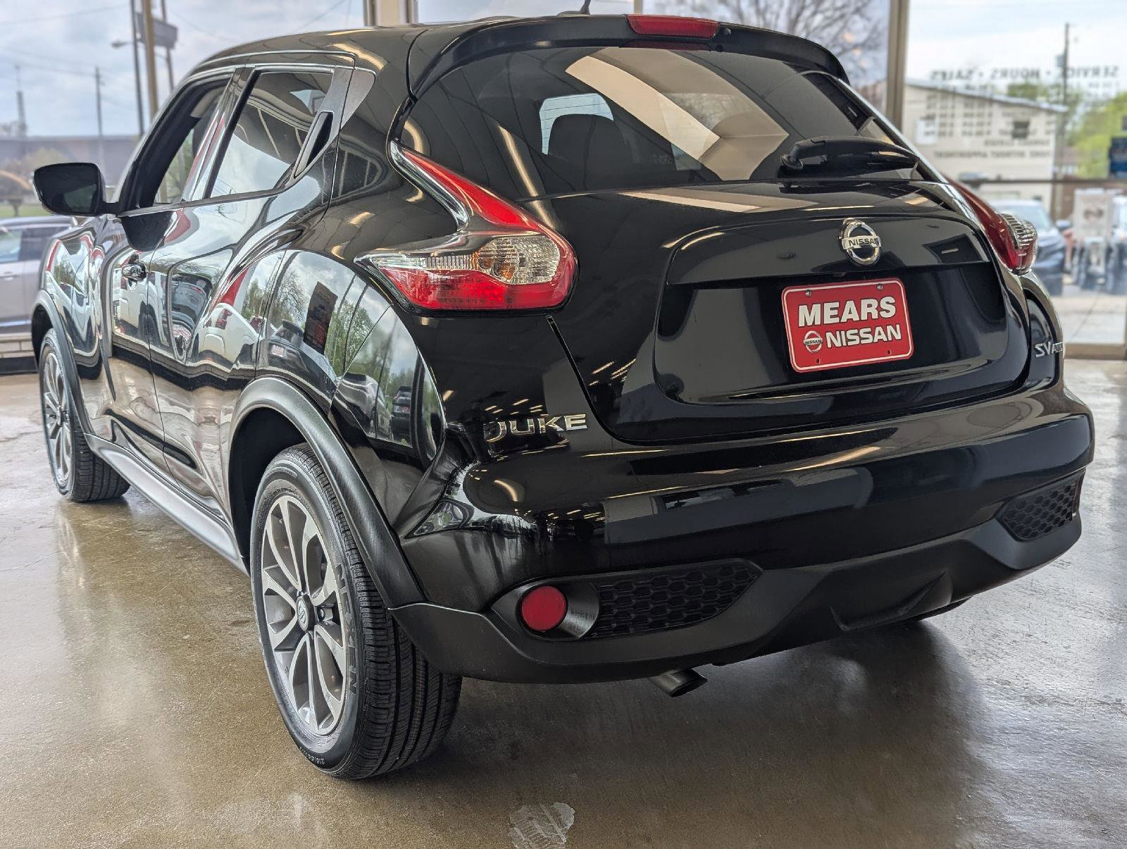 Used 2017 Nissan Juke SV AWD/4WD image 6