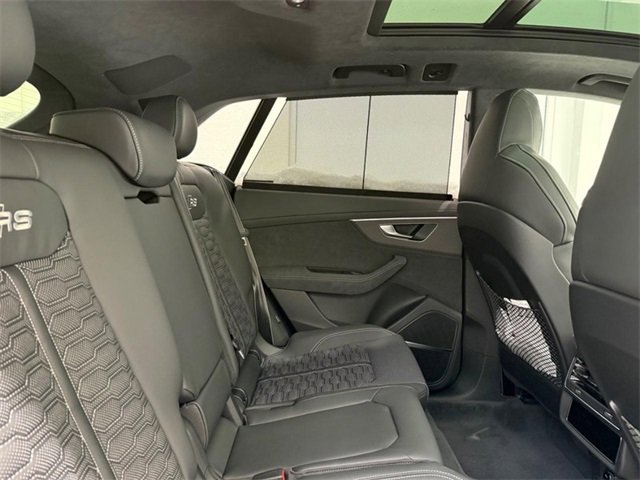 New 2026 Audi RS Q8 performance image 4