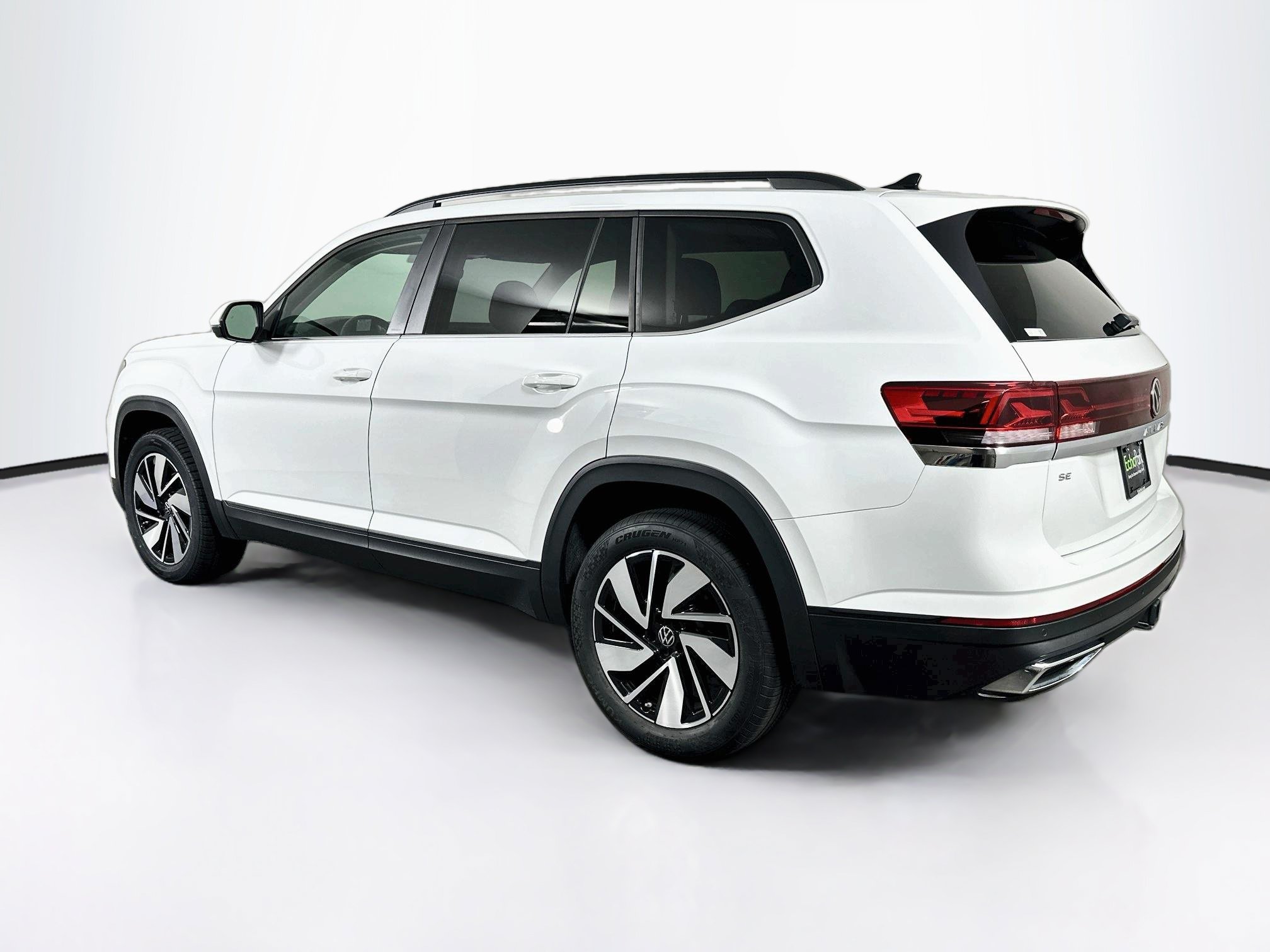 Used 2025 Volkswagen Atlas SE FWD image 5