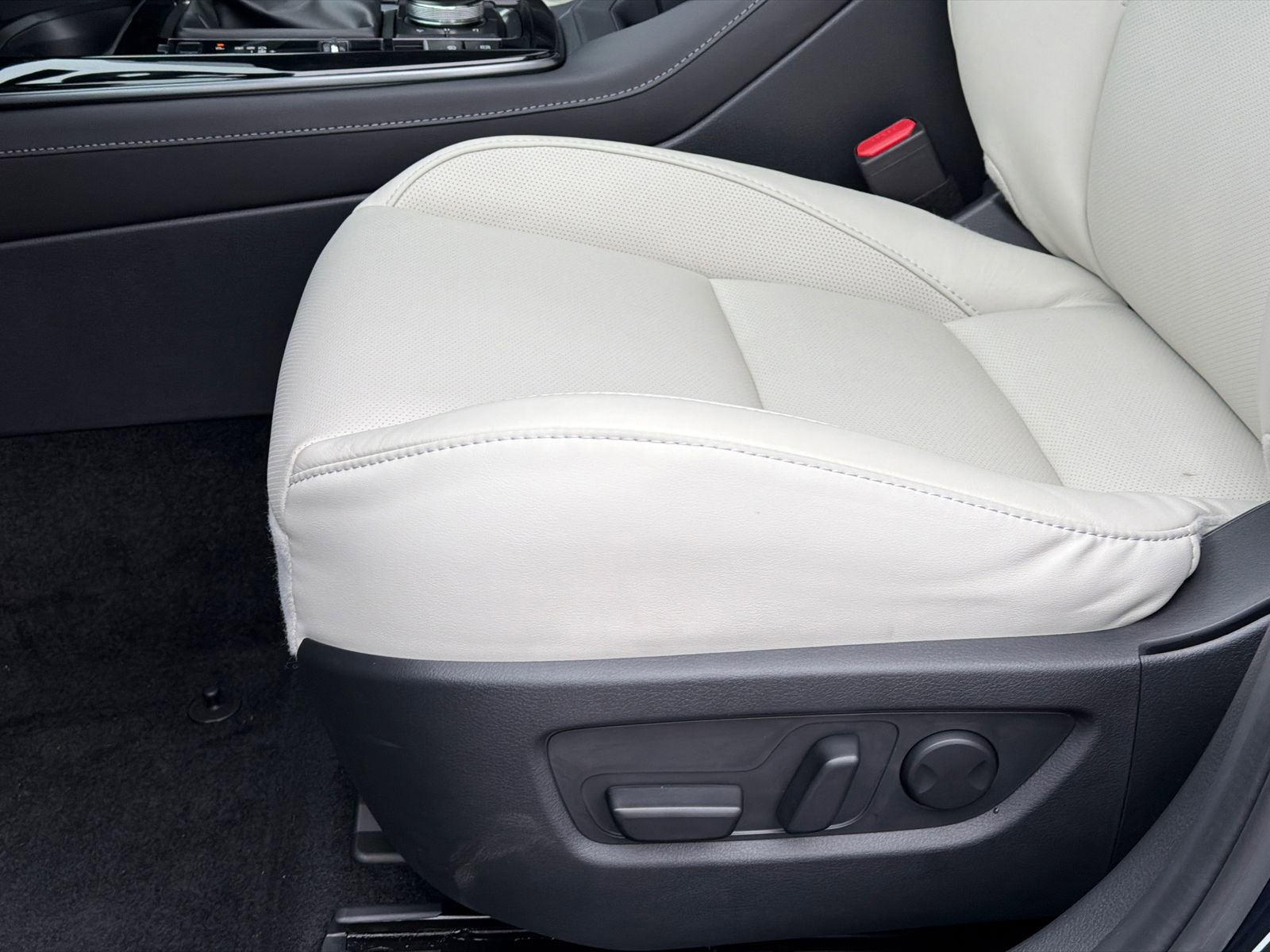 New 2026 MAZDA CX-30 2.5 Turbo w/ Premium Plus Pkg image 16