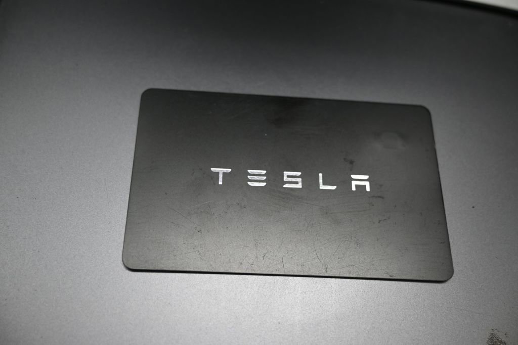 Used 2023 Tesla Model 3 Standard Range image 37
