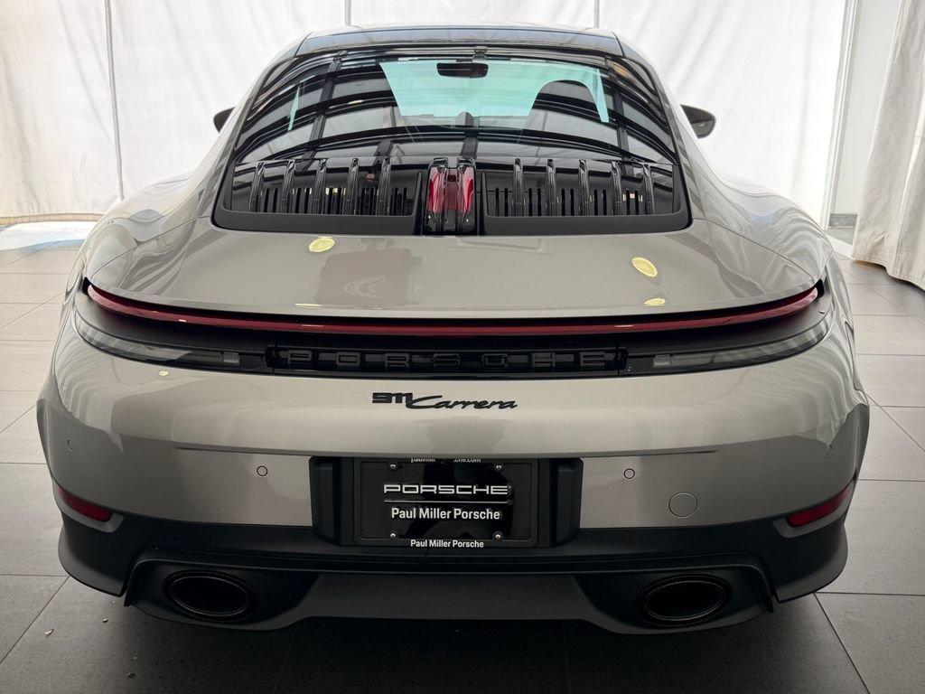 Used 2025 Porsche 911 Carrera RWD image 8