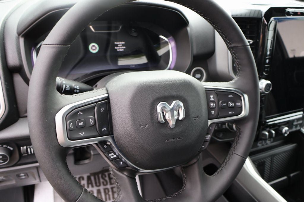 Used 2025 RAM 1500 Big Horn AWD/4WD image 12