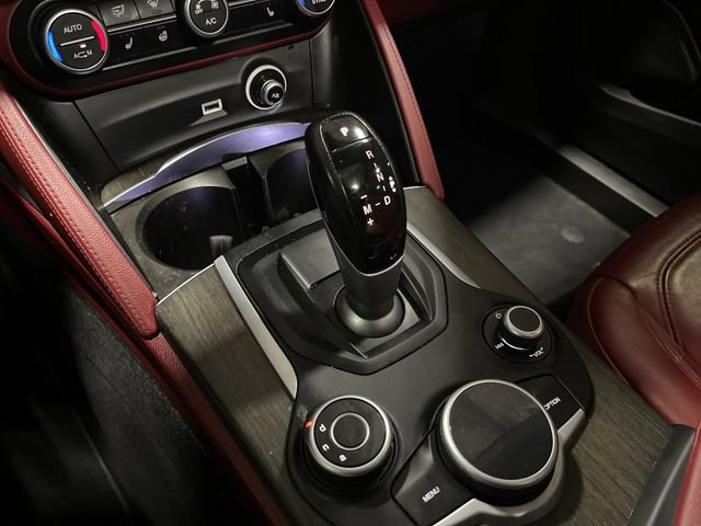 Used 2018 Alfa Romeo Stelvio Ti image 26