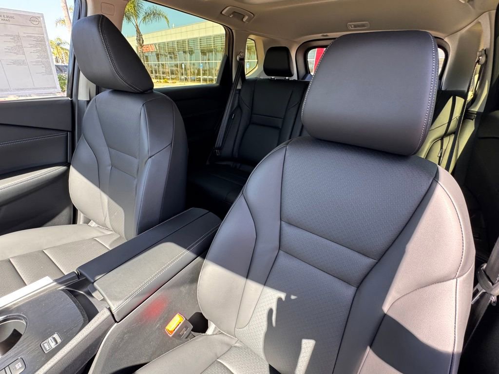 New 2026 Nissan Rogue Dark Armor image 10
