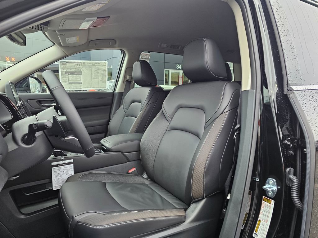 New 2025 Nissan Pathfinder SL image 17