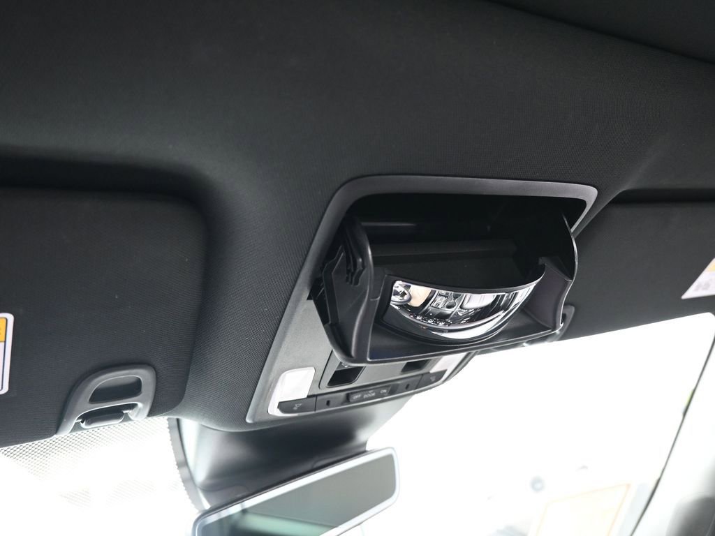 Used 2023 Honda Pilot TrailSport image 34