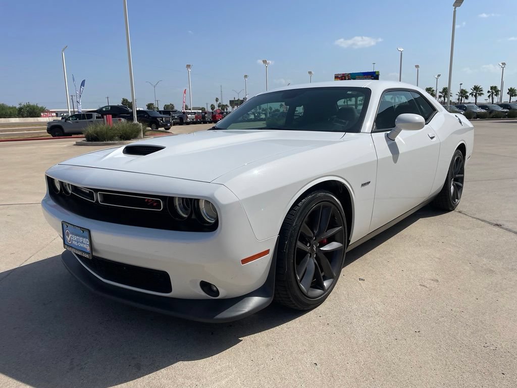 Used 2019 Dodge Challenger R/T w/ Performance Handling Group RWD image 3