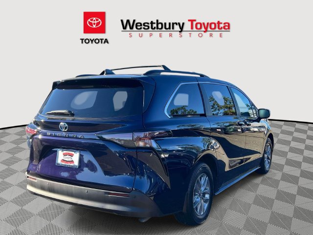 Certified 2025 Toyota Sienna XLE w/ XLE Plus Package FWD image 6