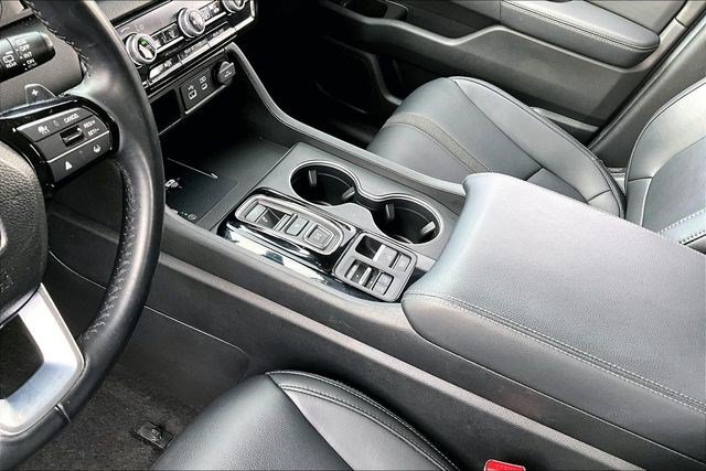 Certified 2025 Honda Pilot Touring image 18