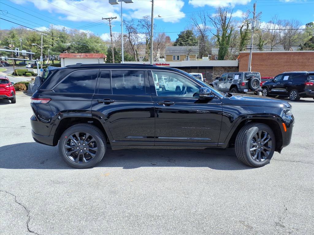 New 2026 Jeep Grand Cherokee Limited Reserve image 3