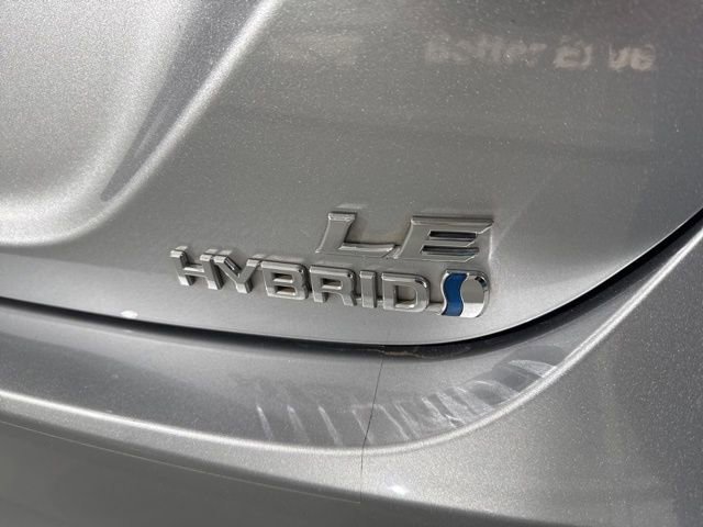 Used 2022 Toyota Camry LE image 9