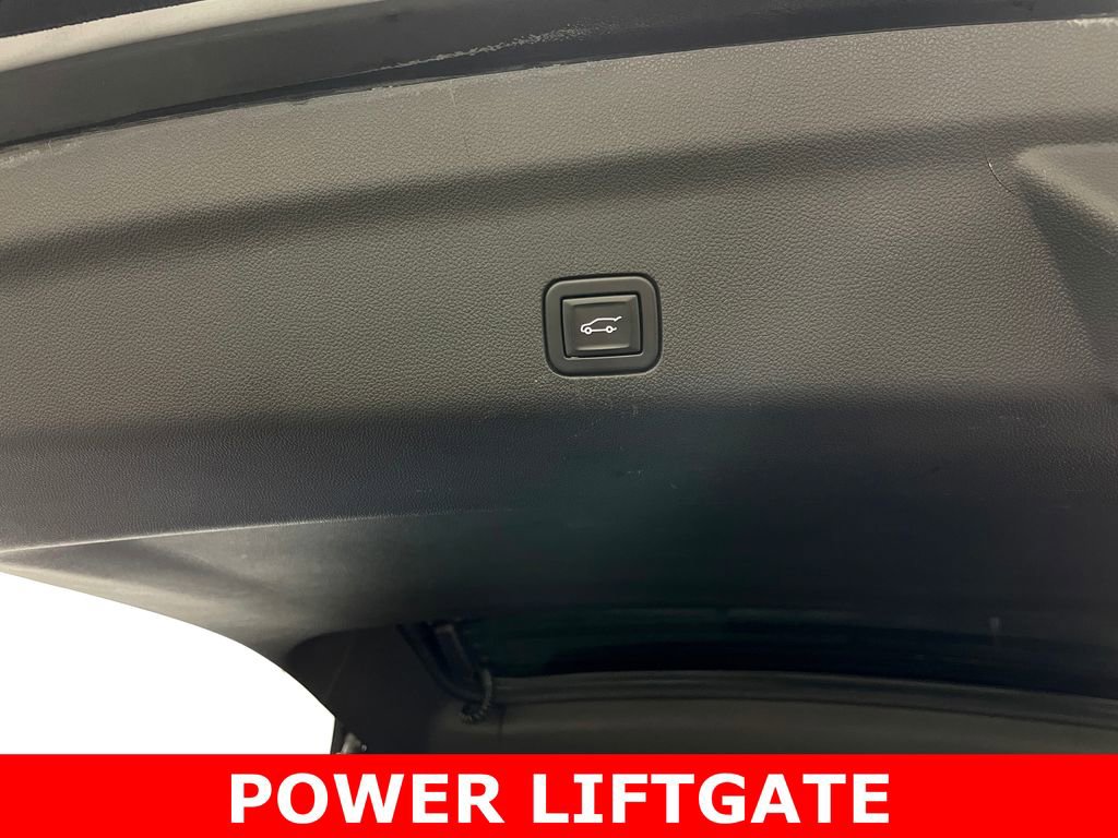 Certified 2022 GMC Yukon Denali w/ Denali Premium Package image 52