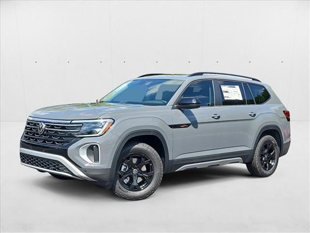 New 2026 Volkswagen Atlas Peak Edition image 1