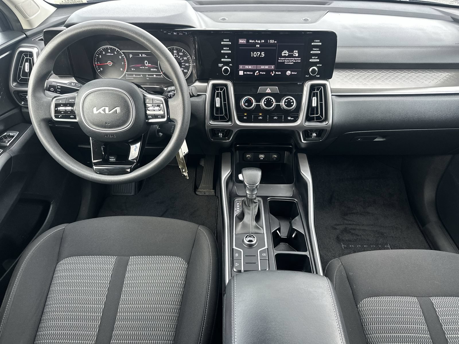 Used 2023 Kia Sorento LX FWD image 18