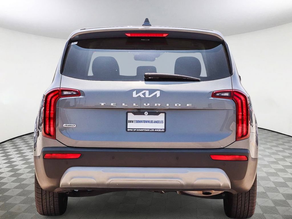 Used 2022 Kia Telluride LX AWD/4WD image 5