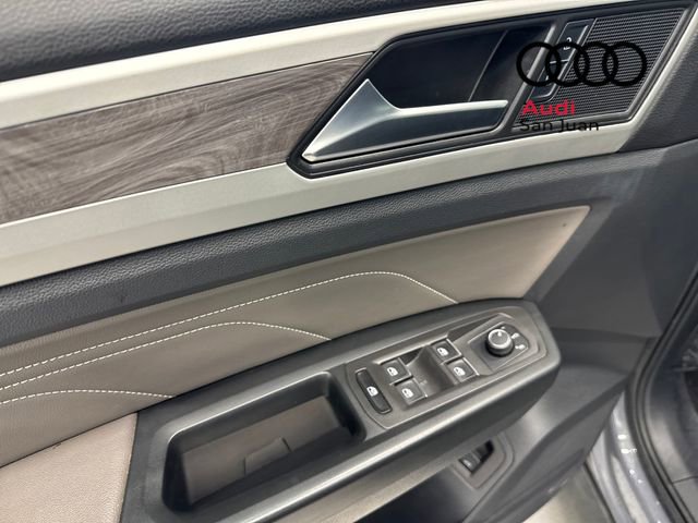 Used 2022 Volkswagen Atlas Cross Sport SE w/ Panoramic Sunroof Package image 28