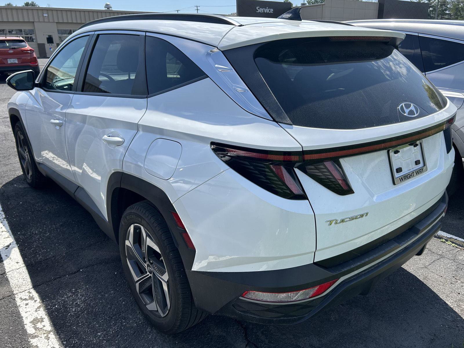 Used 2023 Hyundai Tucson SEL w/ Convenience Package image 2