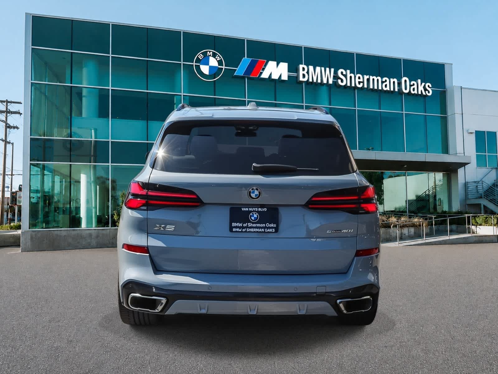 Used 2025 BMW X5 sDrive40i w/ M Sport Package RWD image 5