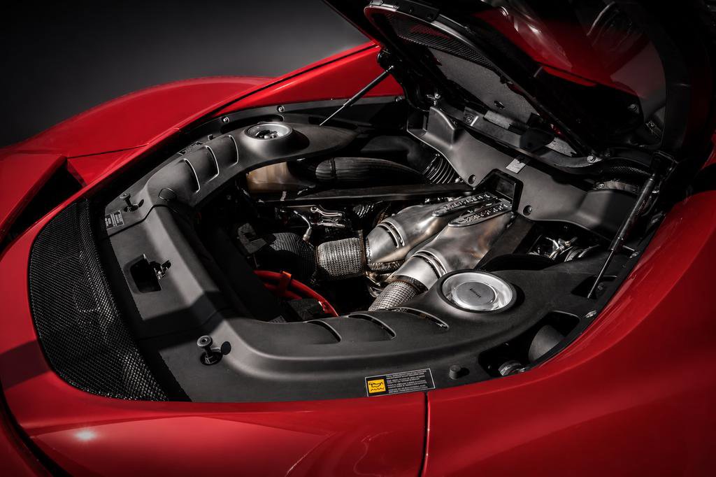 Used 2025 Ferrari 296 GTB RWD image 28