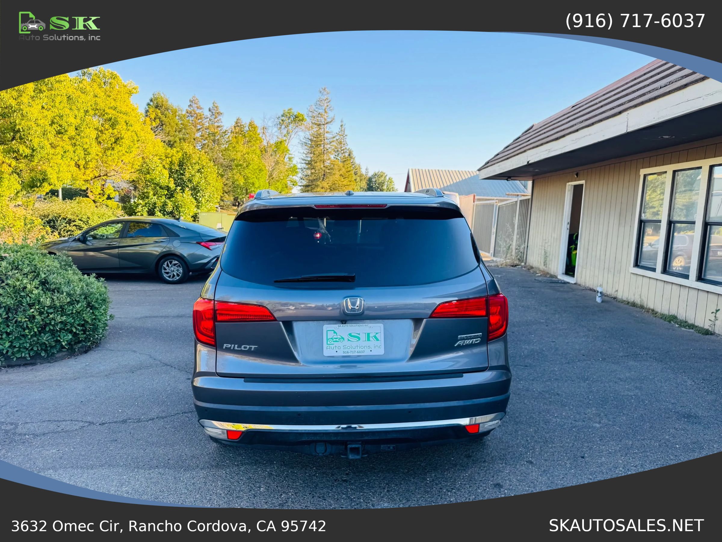 Used 2017 Honda Pilot Touring image 9