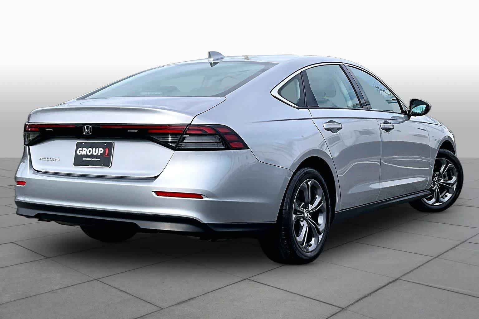 Used 2023 Honda Accord EX image 12