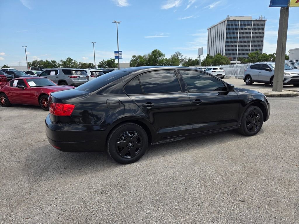 Used 2011 Volkswagen Jetta Sedan FWD image 12