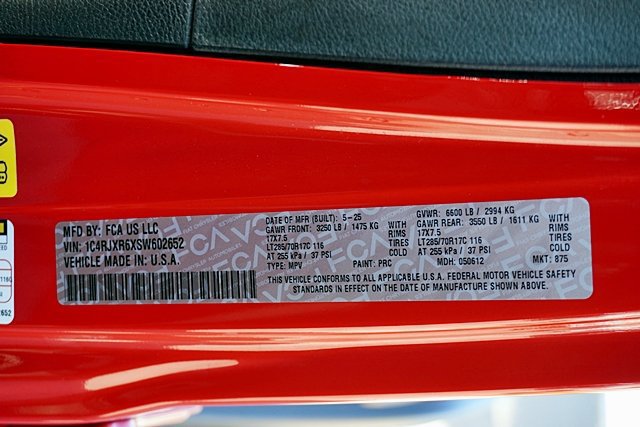 Certified 2025 Jeep Wrangler Unlimited Rubicon 4xe w/ Convenience Group AWD/4WD image 14