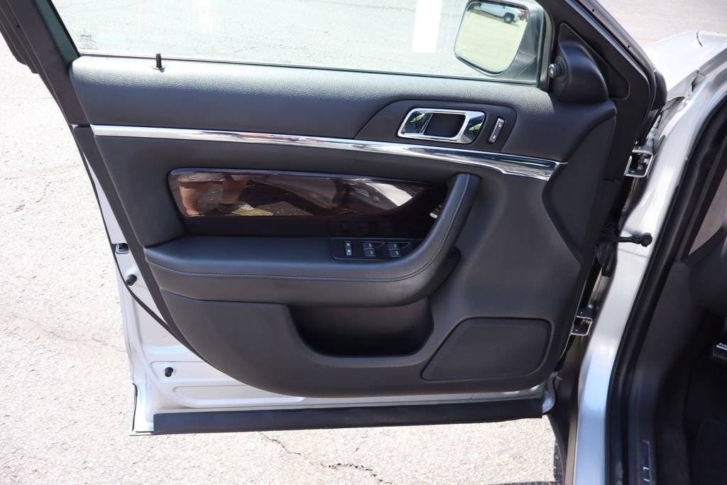Used 2012 Lincoln MKS AWD image 29