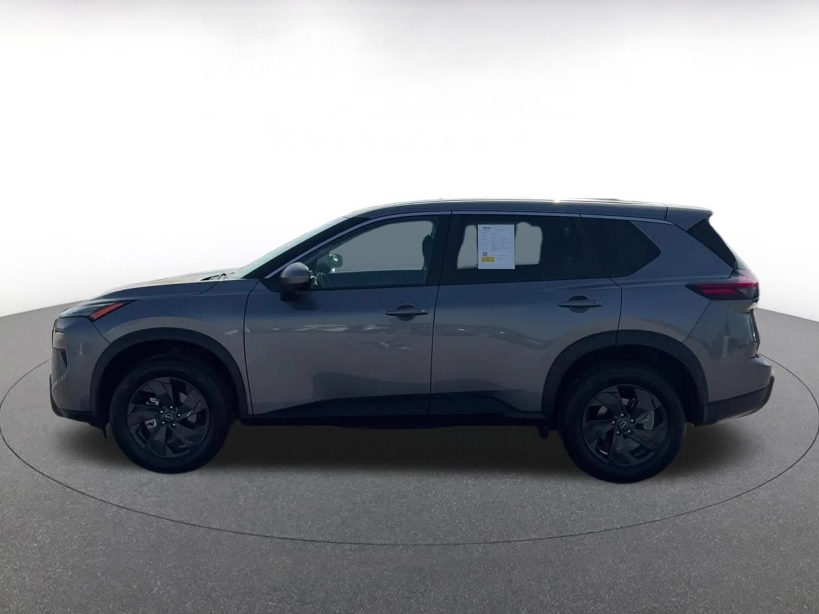 Used 2026 Nissan Rogue SV AWD/4WD image 8