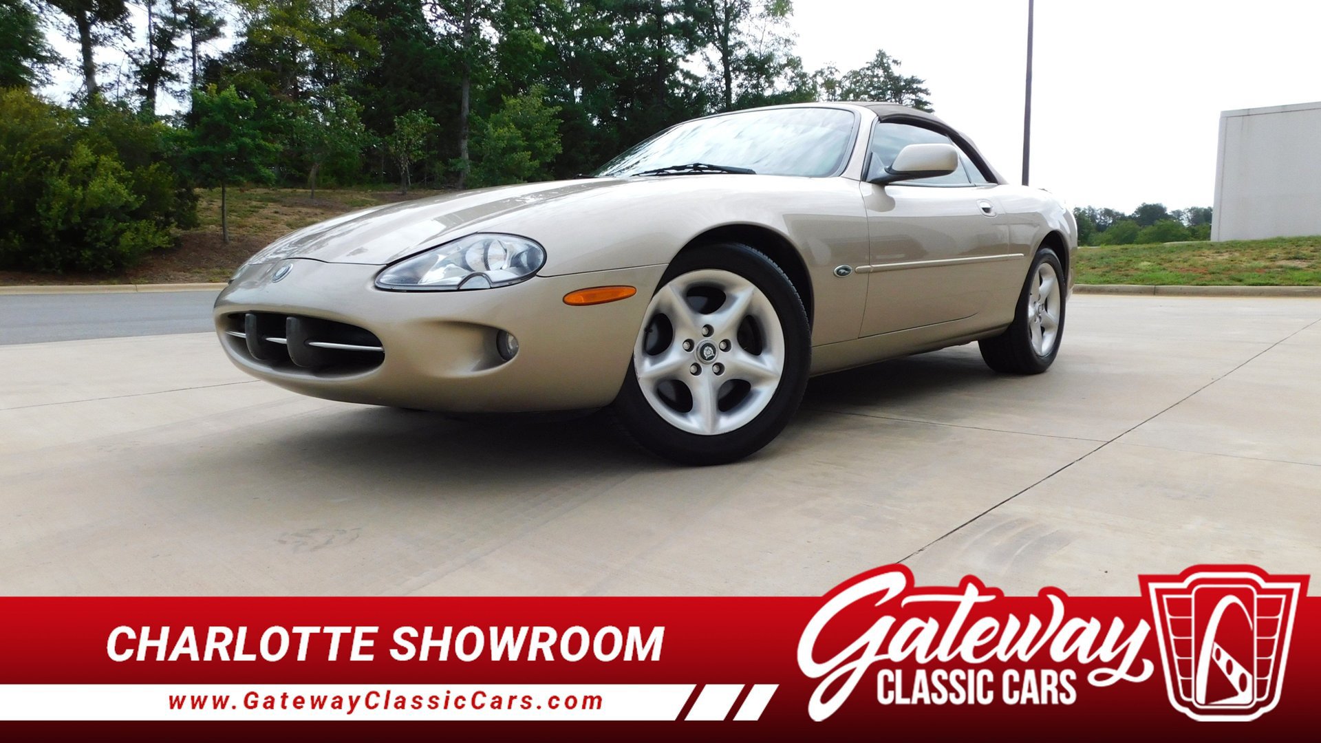 Used 2000 Jaguar XK8 Convertible RWD image 1