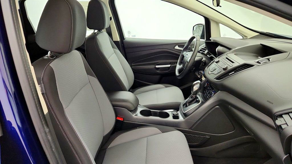 Used 2017 Ford C-MAX SE w/ Cold Weather Package FWD image 22