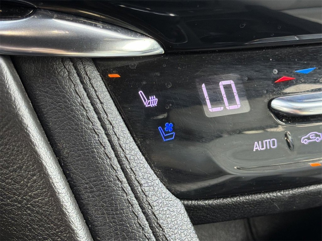 Used 2020 Cadillac XT6 Sport image 19