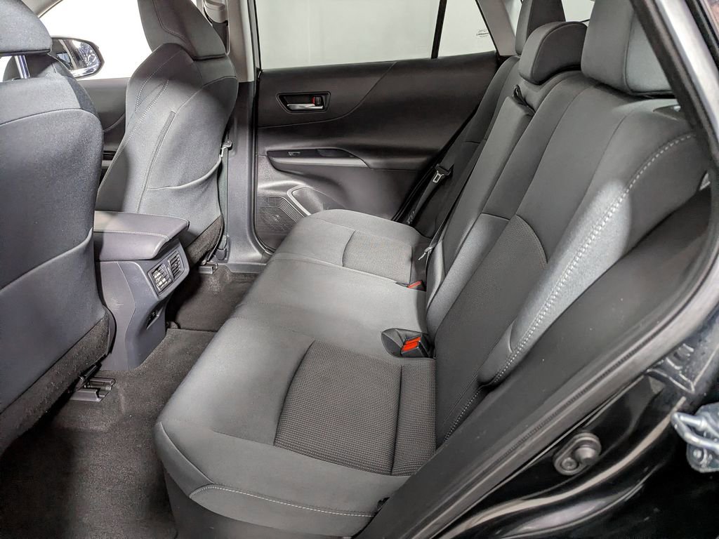 Used 2022 Toyota Venza LE image 44